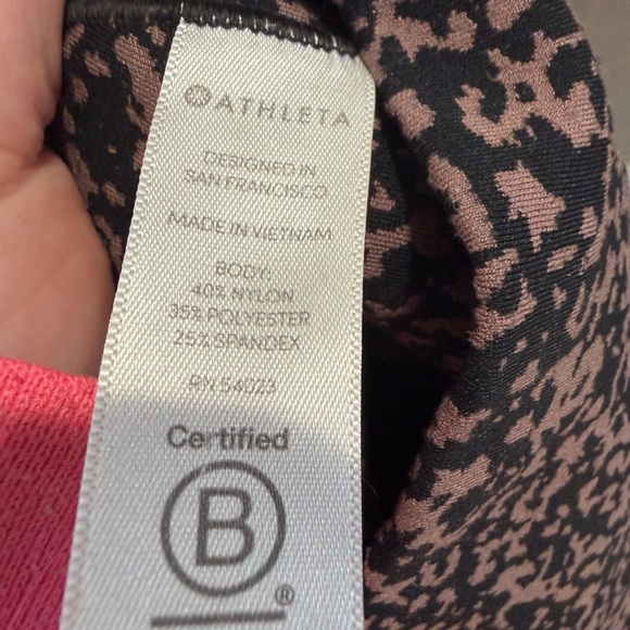 Athleta Salutation Stash Pocket Gravel Tights Black and Blush Women’s size S - Picture 7 of 9